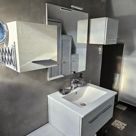 Domaine Des Moizons, Le Cerisier * Villebernier