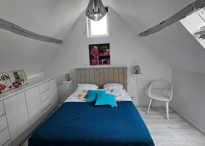 Domaine Des Moizons, Le Cerisier Villebernier